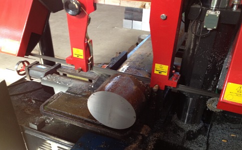 赤壁卧式带锯床加工时出现明显振荡如何排查？