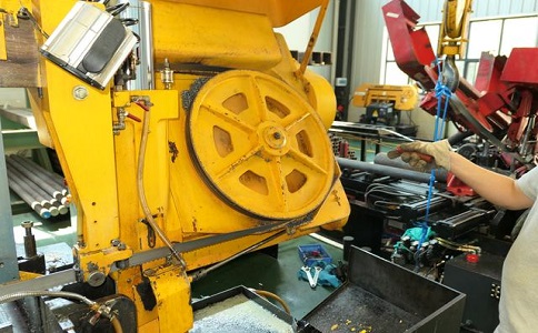 赤壁金属带锯床的日常使用和保养注意事项！